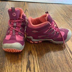 Merrell waterproof girls boot size Medium 11 VGUC